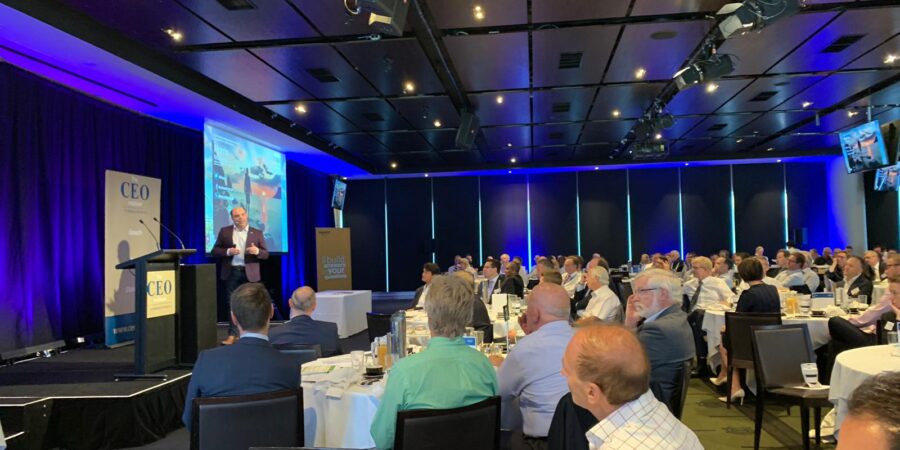 You’re Not Behind: How to Clear the Noise, See What Matters, and Step Into 2026 With Confidence – The 2026 Leadership Clarity Briefing